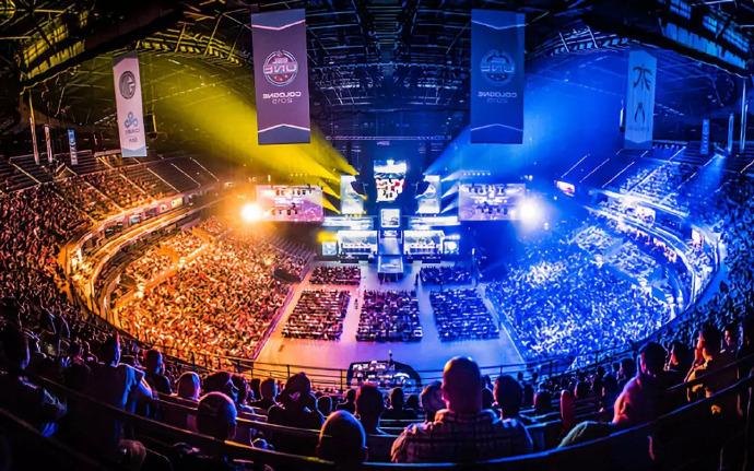 利物浦依然 利物浦依然